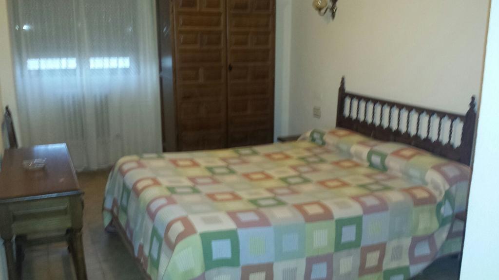 Hostal Botafumeiro Mota del Marques Ngoại thất bức ảnh