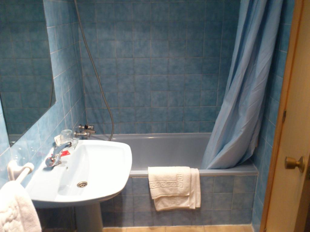 Hostal Botafumeiro Mota del Marques Ngoại thất bức ảnh